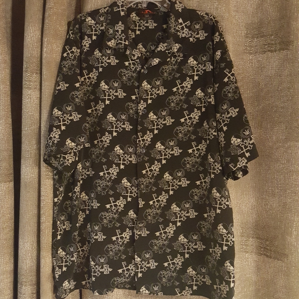 Men's shirt